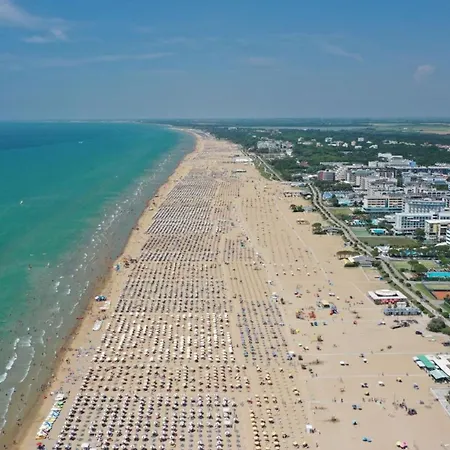 Sunny Retreat With Solarium Apartman Bibione